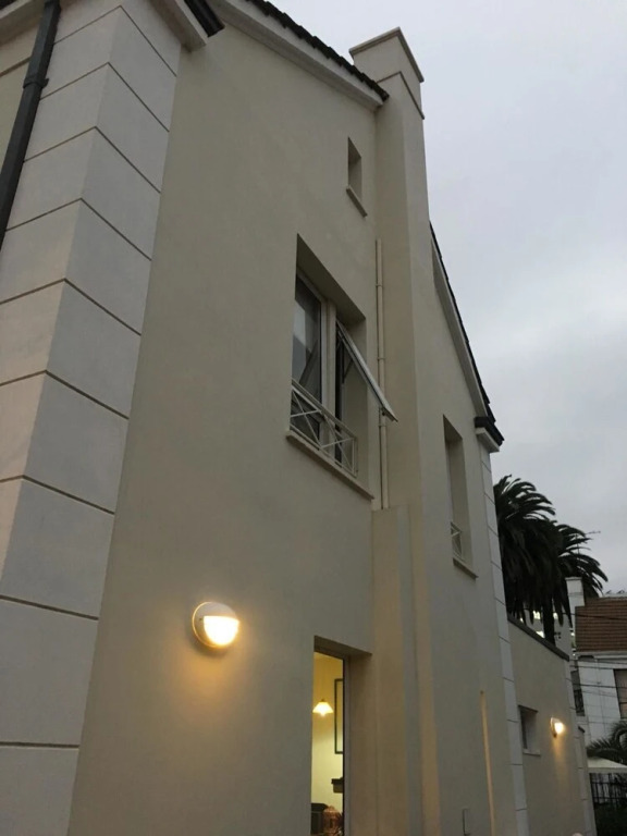 The White House Suites
