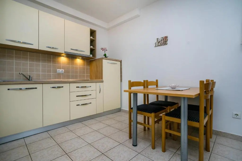 Apartment Pirun