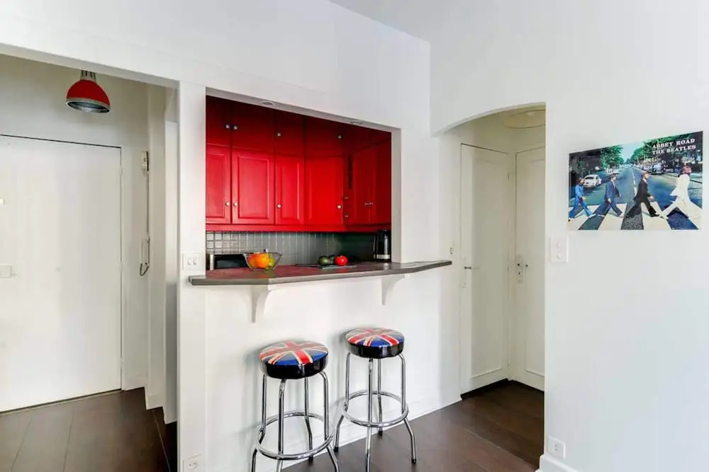 Spacious Studio in Marais