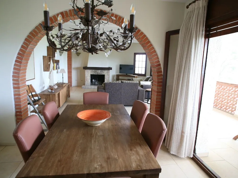 Lovely Holiday Home in Pals With Heated Pool and Sea Views