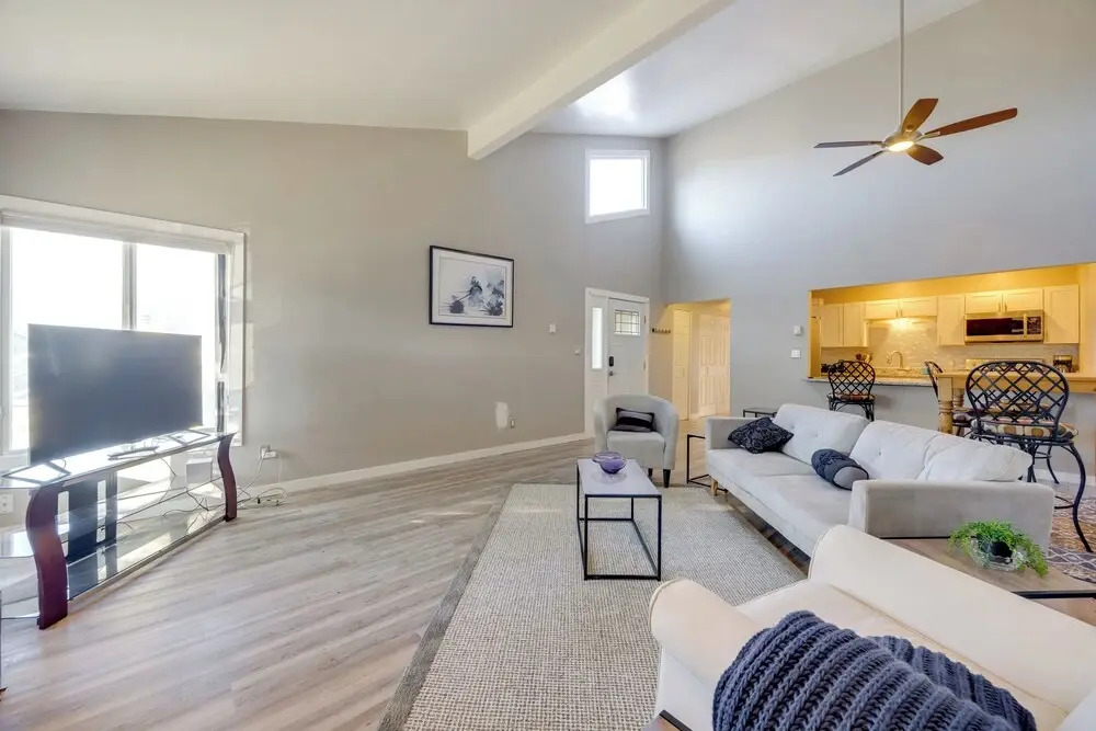 Pet-friendly Condo w/ Mountain View in Monument!