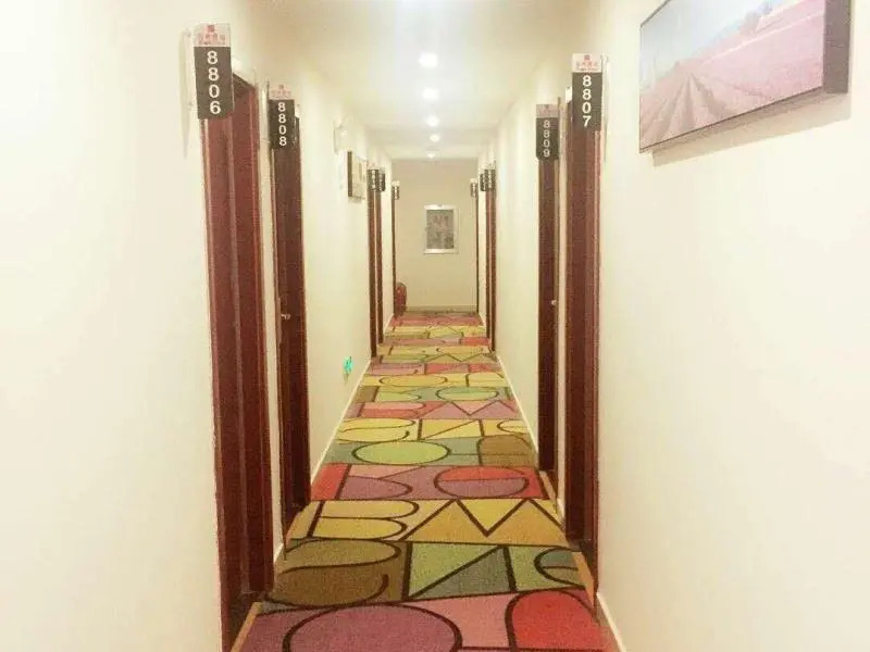 Shell Huanggang Luotian County Fengcheng Avenue Hotel