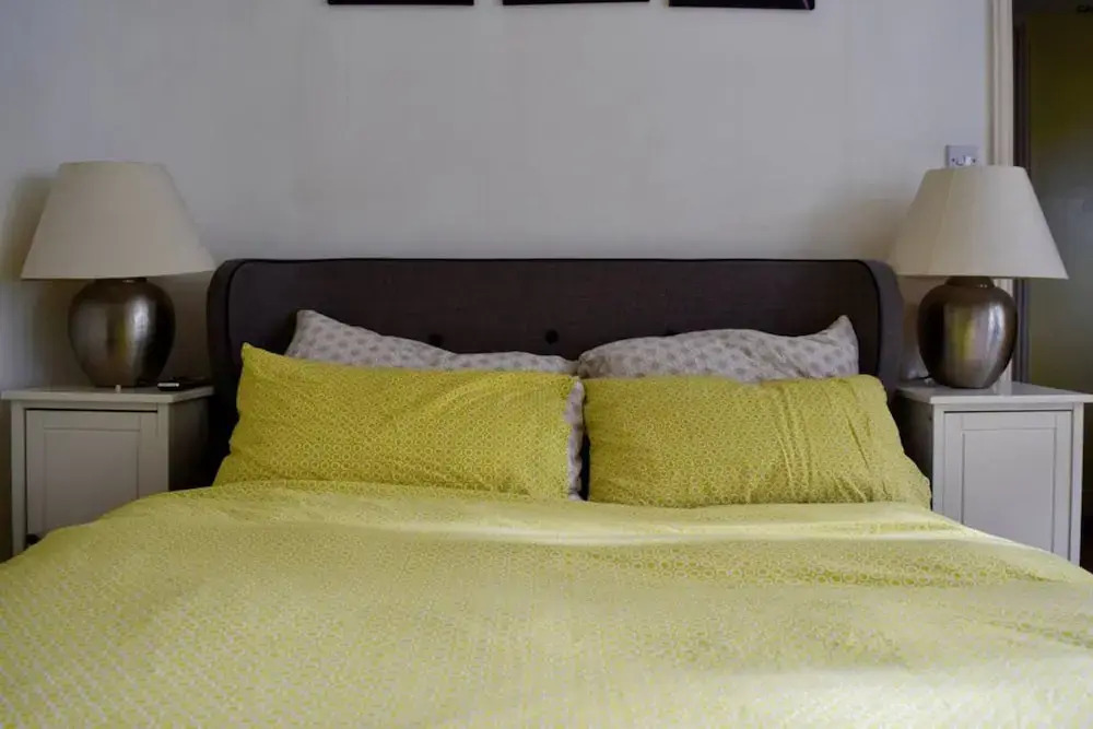 1 Bedroom Apartment With Large Garden in West London
