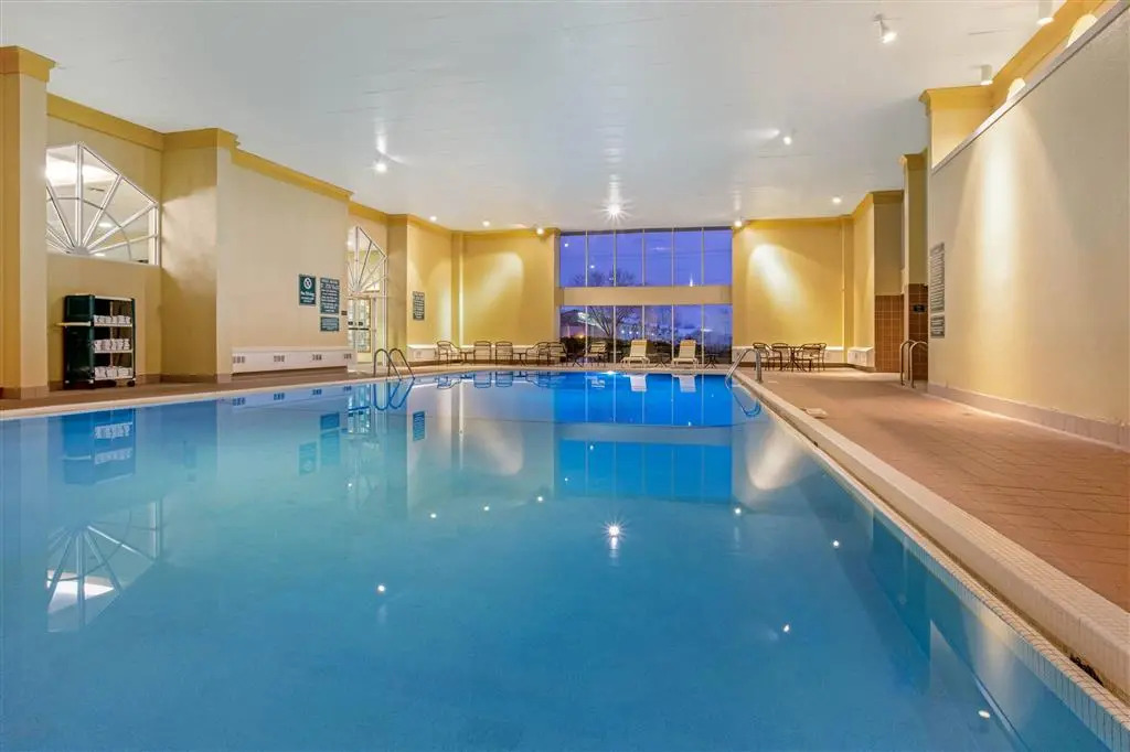 La Quinta by Wyndham Appleton College Avenue