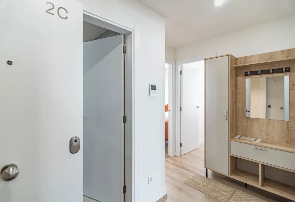 Zaga2c Brand New Modern Apartment 200m to Beach