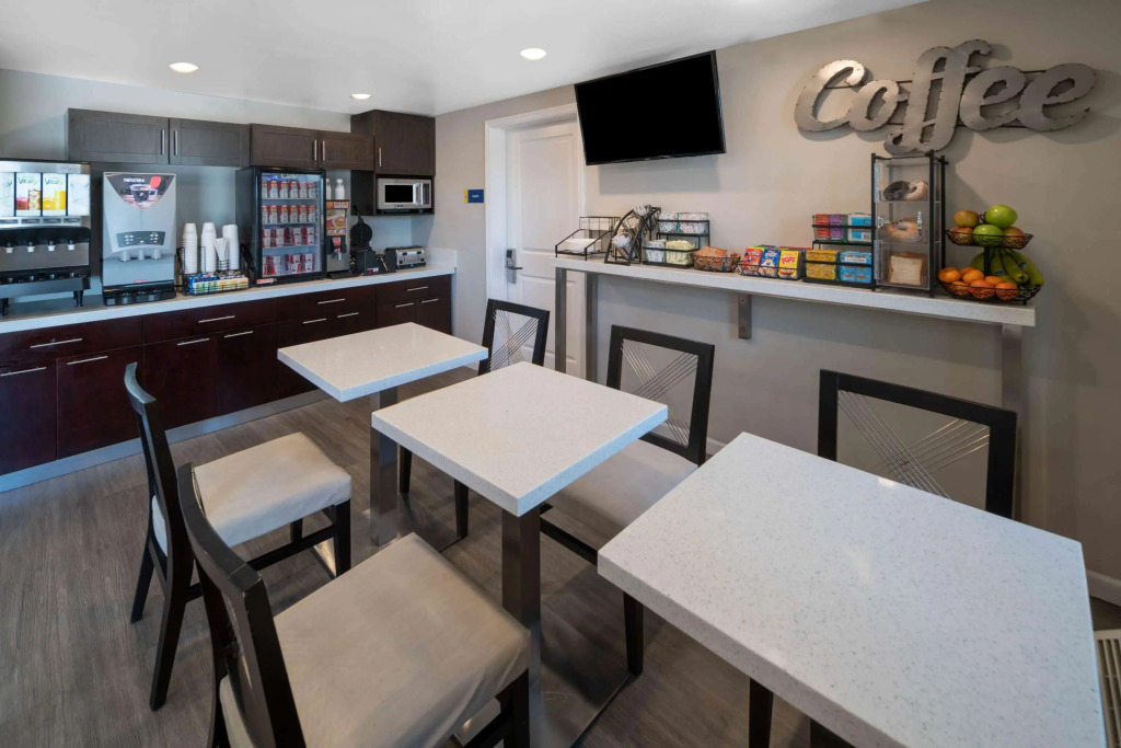 Days Inn by Wyndham Galt - Elk Grove South