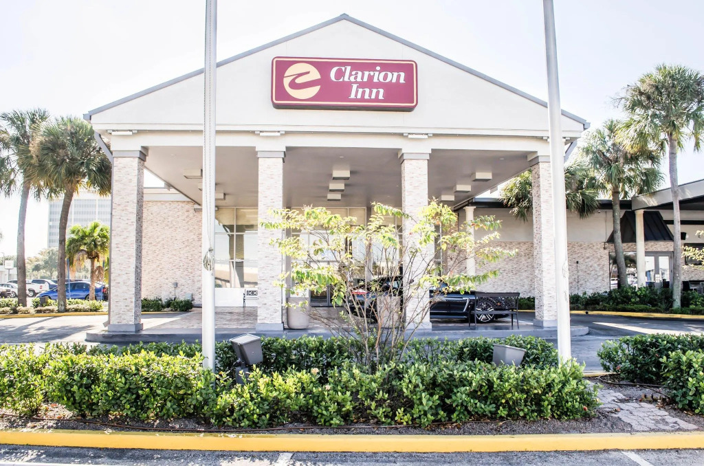 Quality Inn and Conference Center Tampa-Brandon