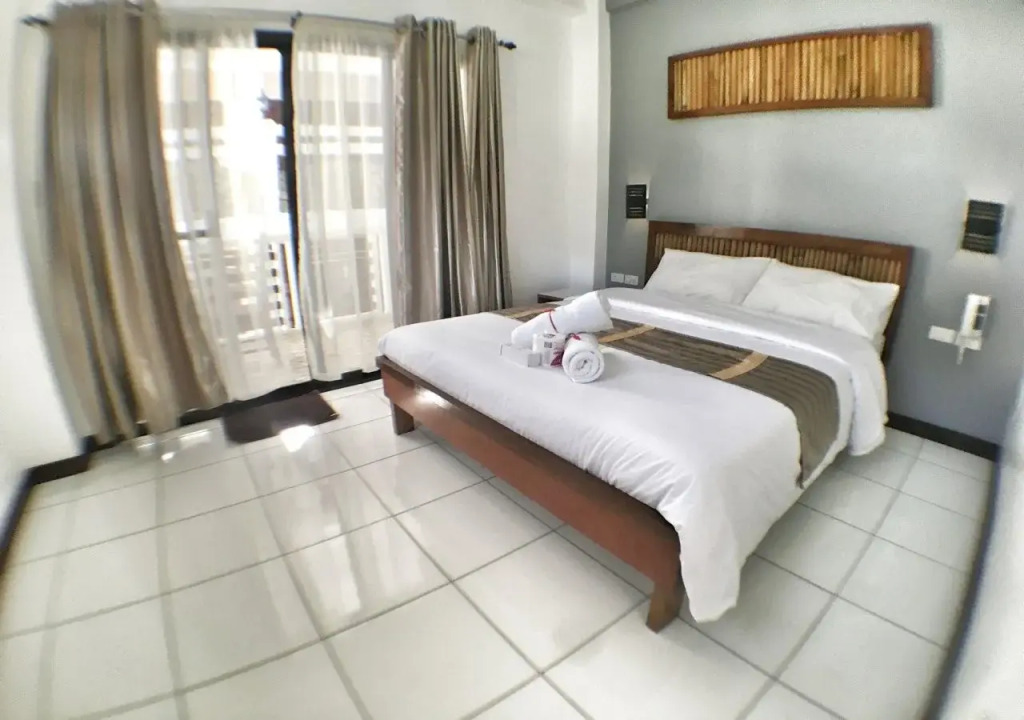 Ark Bayz Suites