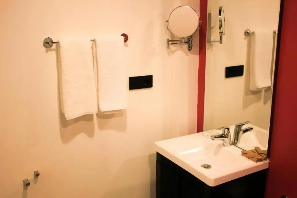 THINK HOTEL