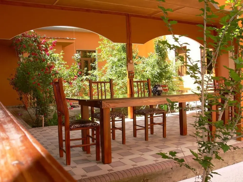 Hostel Laliopa
