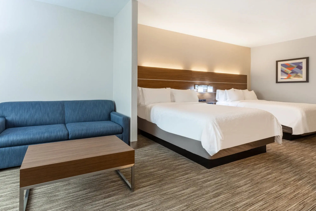 Holiday Inn Express & Suites Kearney by IHG