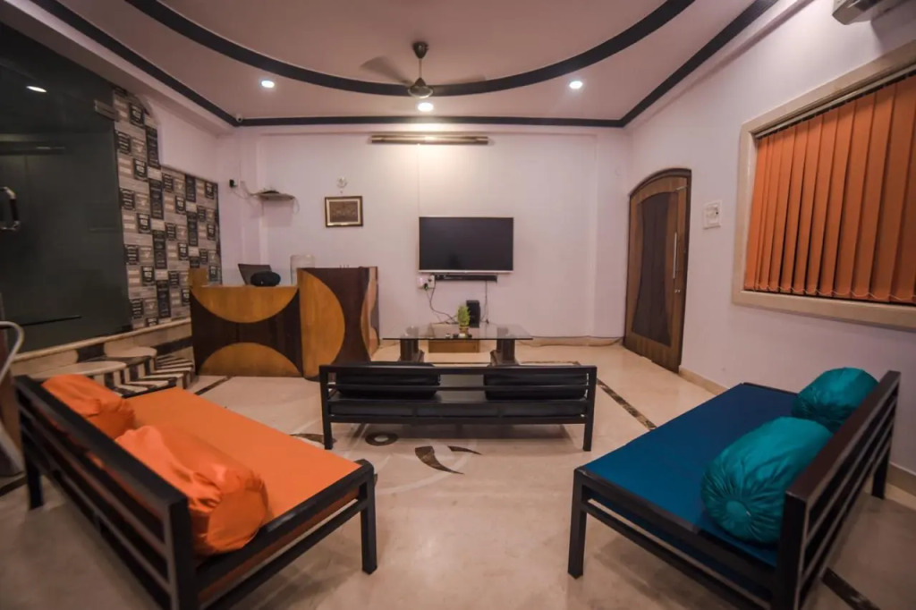 HappiNest - The Backpacker's Hostel