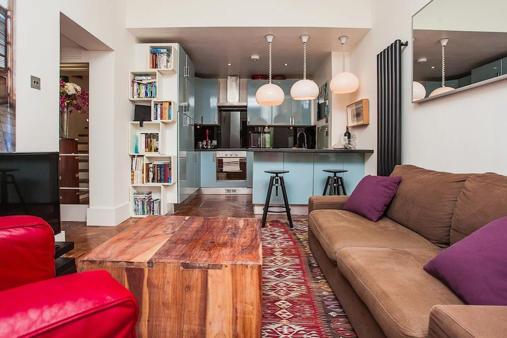 Stylish 3 Bed Apartment Next to Hyde Park