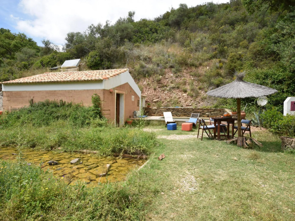Cottage in Sdo Lums With Barbecue