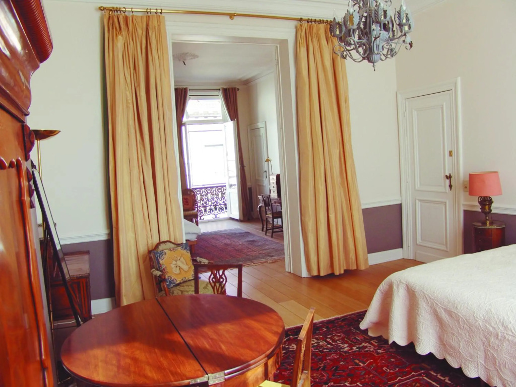 Apartment Brussels Louise Chatelain