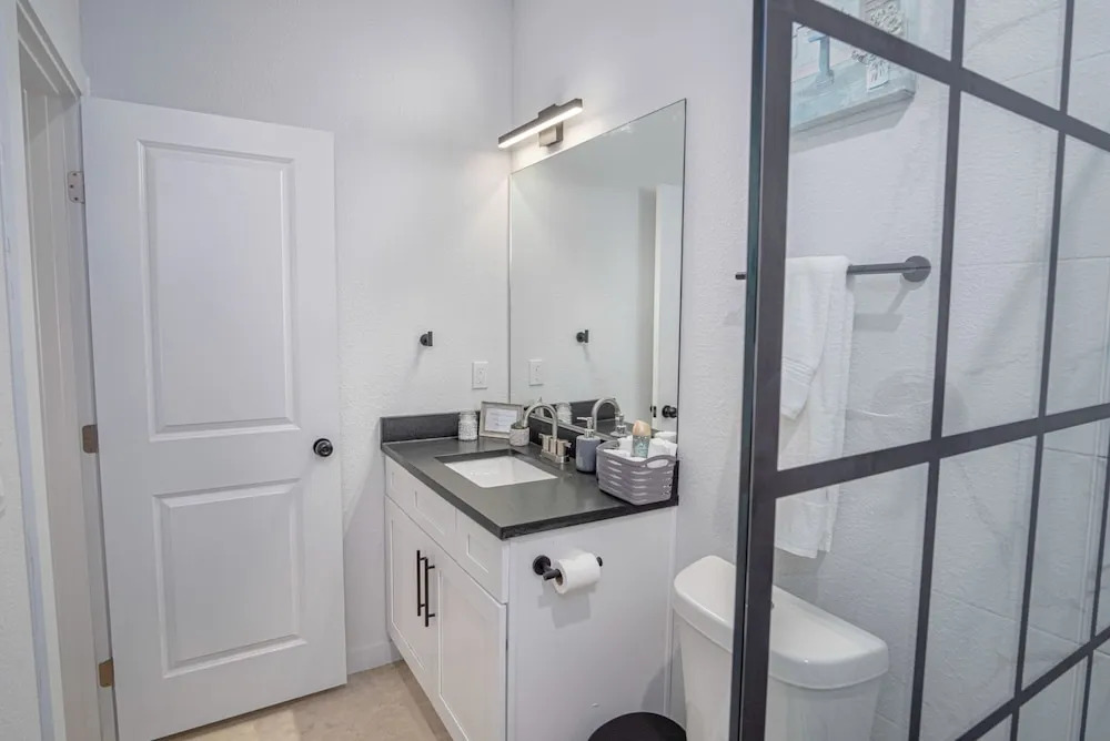Stylish Living New 3BR 2.5ba at Amazing Downtown