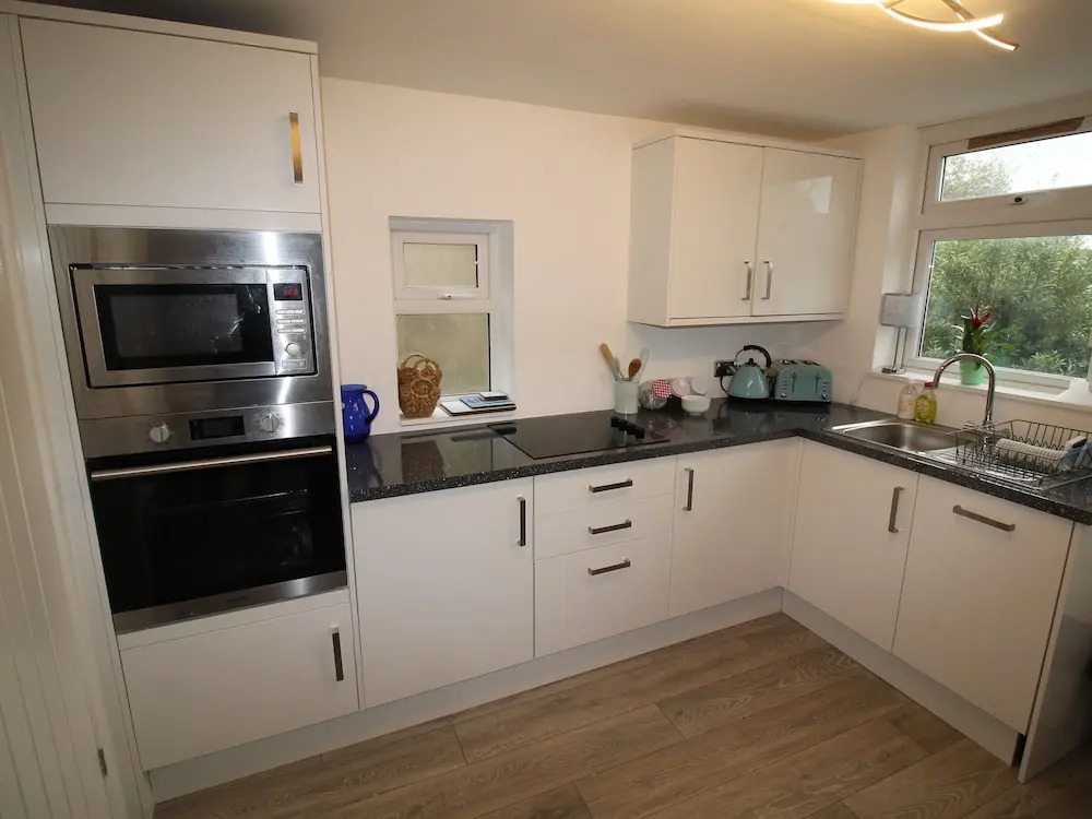 Oakfield Street Apartments by Cardiff Holiday Homes