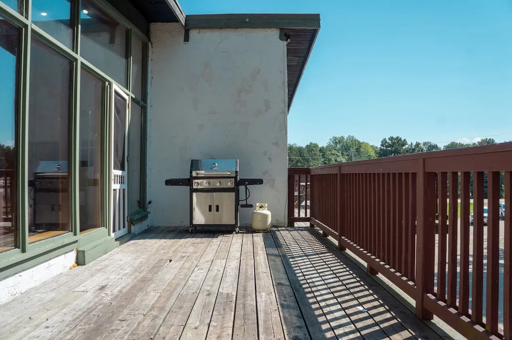 Gateside Chalets Expansive 6 Bedroom Hot Tub Near Village Blue Mountain