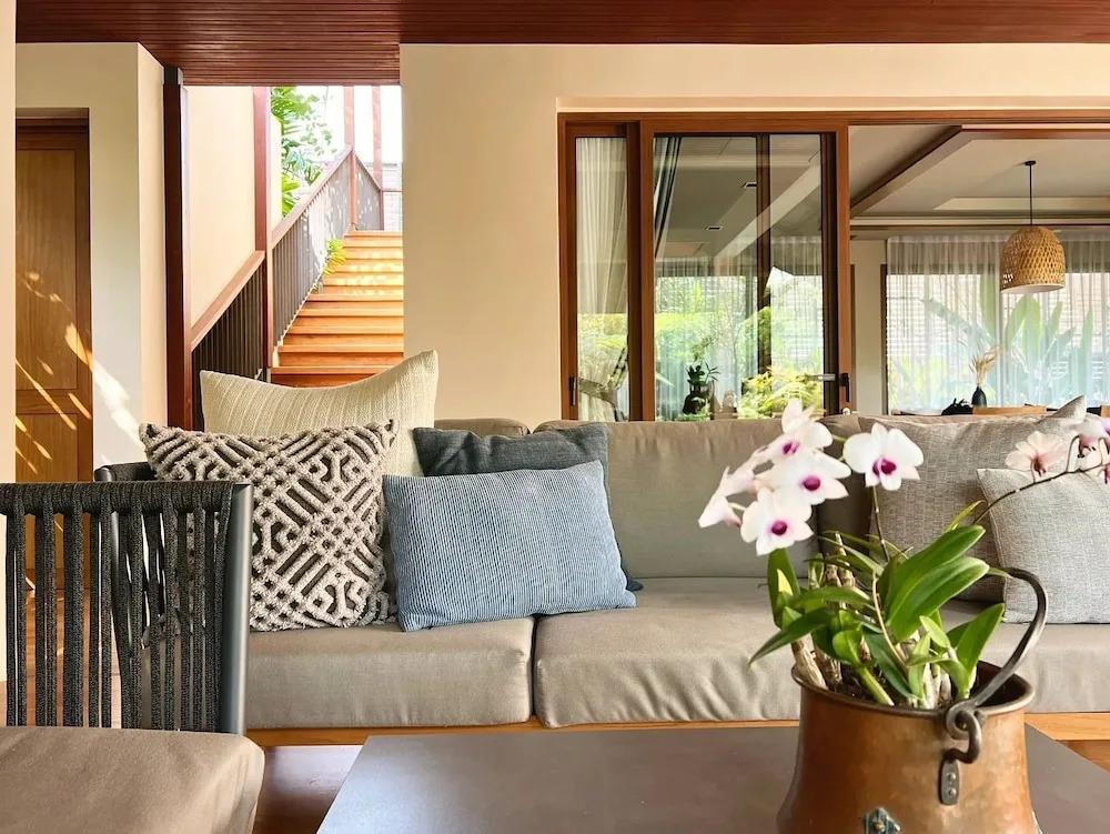 Rarin Villas