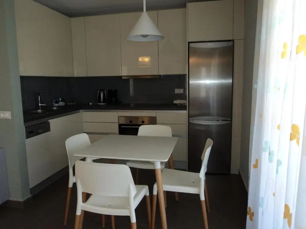 Violeta Apartments