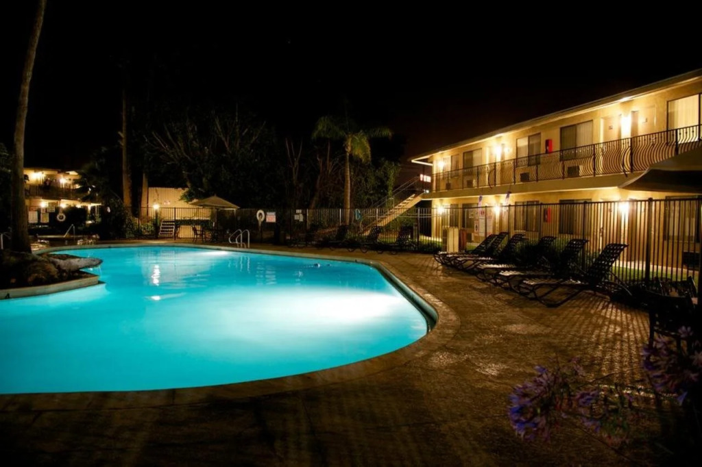 Ramada by Wyndham San Diego North Hotel & Conference Center