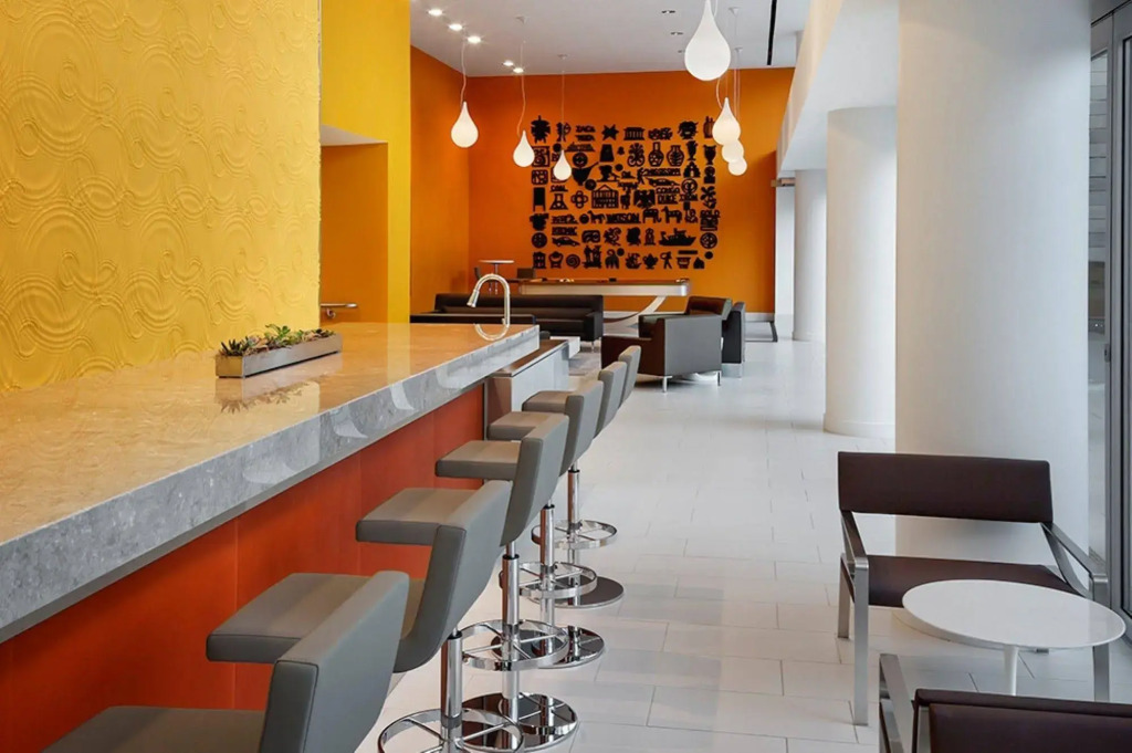 Global Luxury Suites at Chinatown