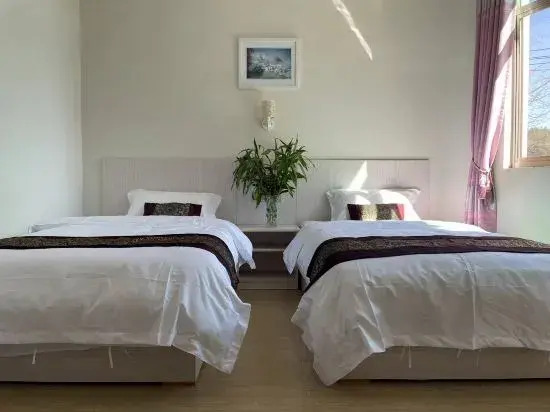 Huatianju Inn, Jiangling, Wuyuan