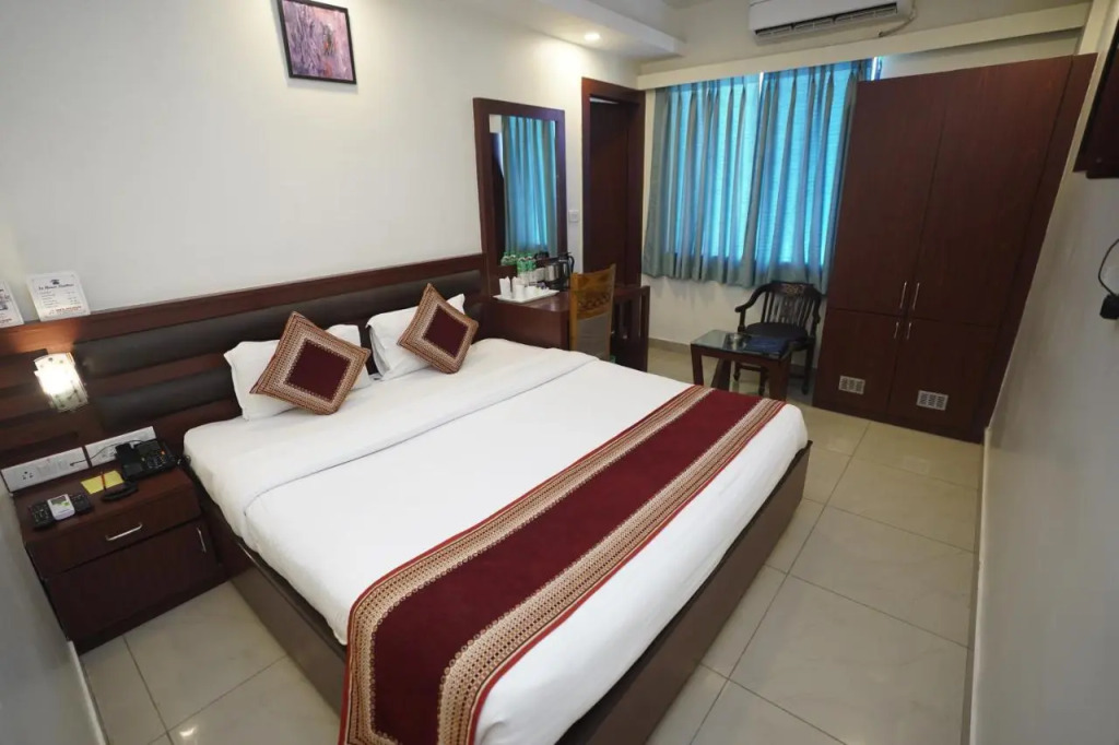 Hotel AVN Grand