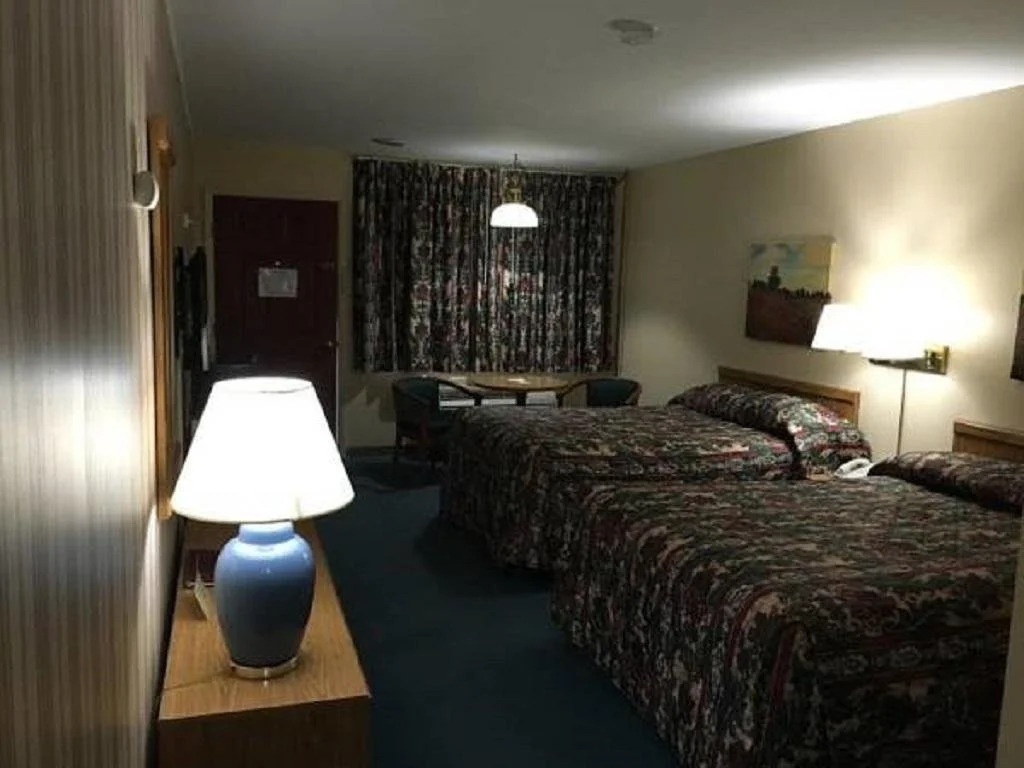 Dollingers Motor Inn