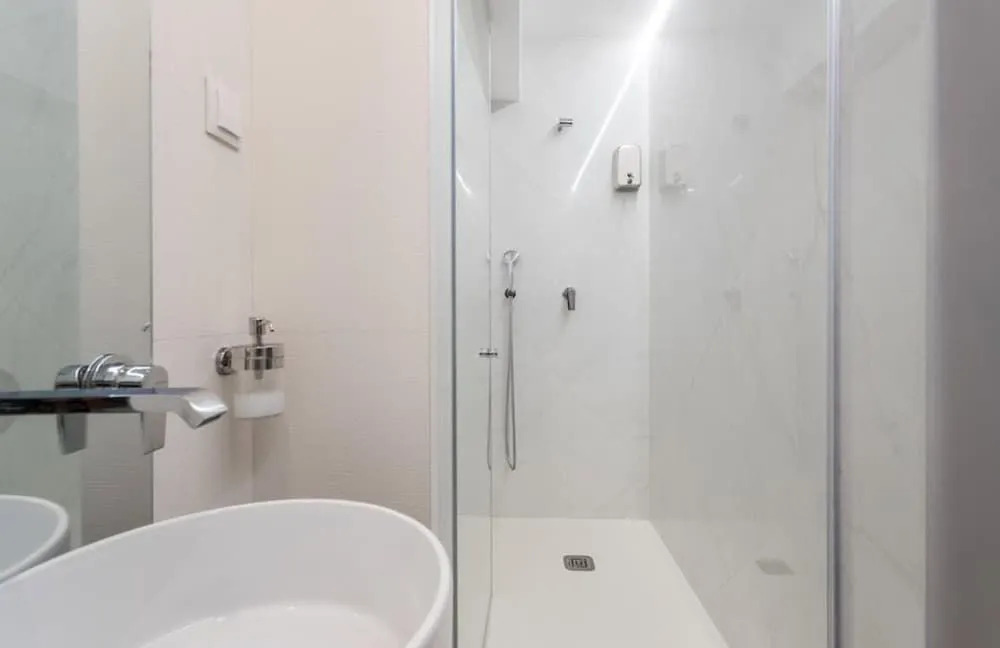 Lisbon Airport Charming Rooms
