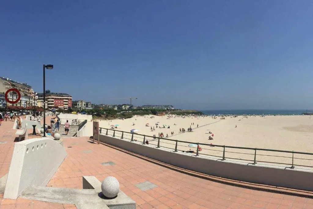 Vivienda en 1ª Linea de Playa Rapadoira Foz