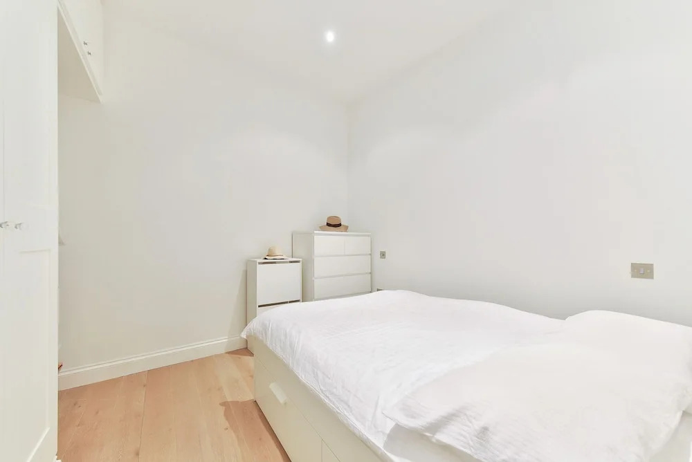 NEW Sleek and Smart 2BD Flat in Fulham/Chelsea