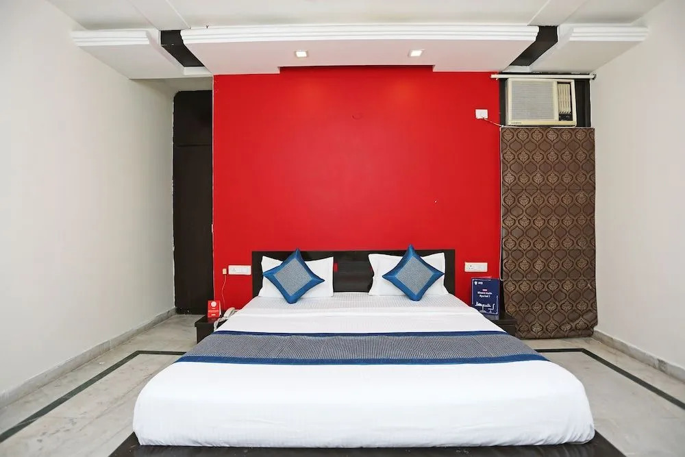 OYO 9720 Home Stay Virat Residency