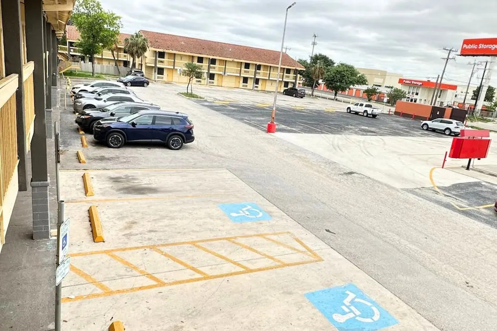 OYO Garden Inn & Suites