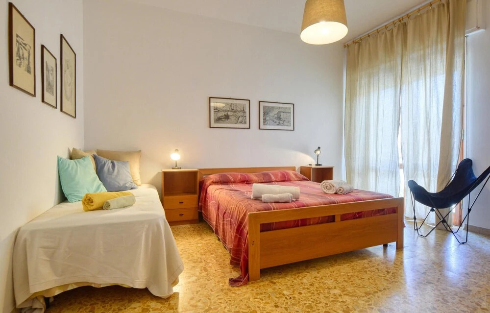 Beautiful Apartment in Viareggio With 3 Bedrooms and Wifi
