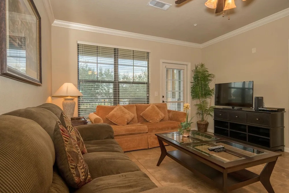 BP621CP Bella Piazza - Three Bedroom Condo
