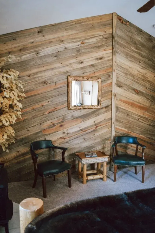 Juniper Lodge & Treehouses