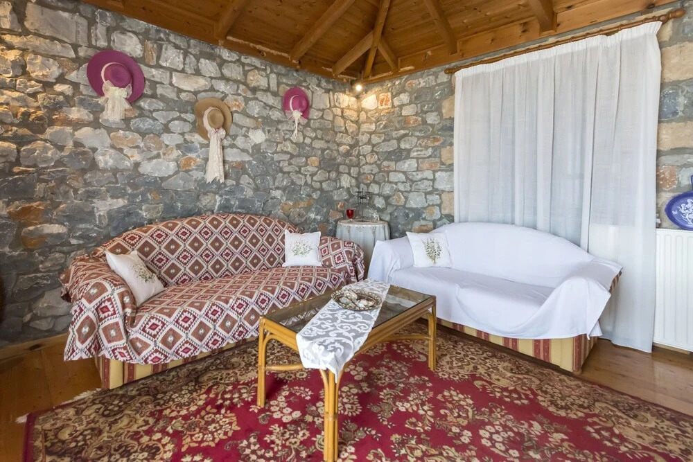 Sea breeze and stunning view in the heart of Mani