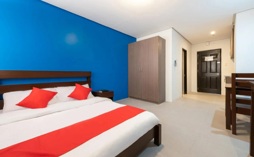 OYO 121 Nakpil Hotel