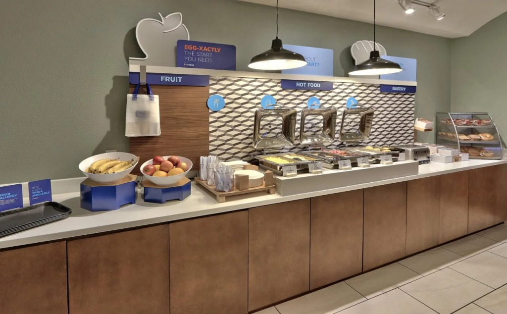 Holiday Inn Express & Suites Portales by IHG