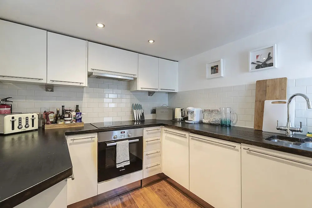 Charm 2BR South Kensington Flat Near Gloucester Rd