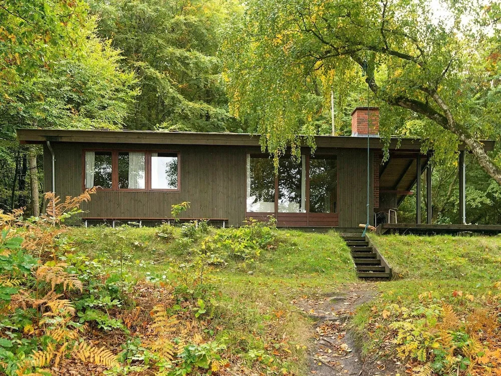 Gorgeous Holiday Home in Ry Right by the Lake