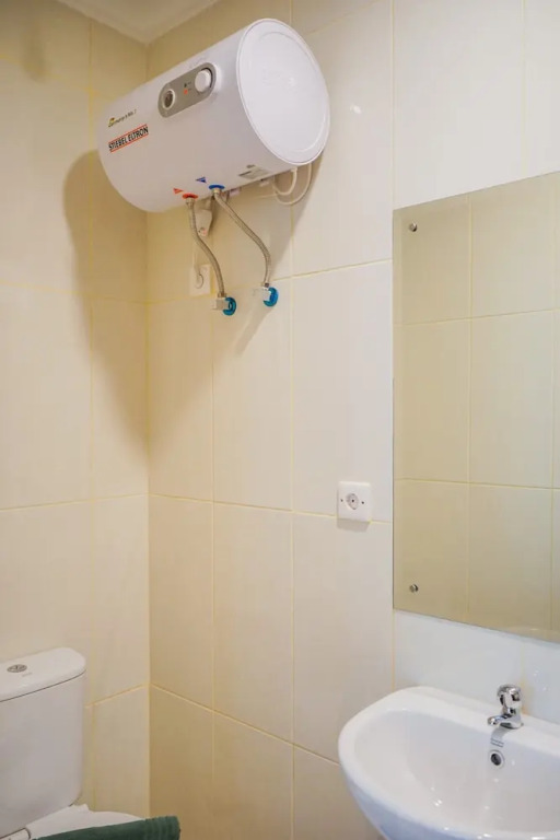 Cozy 3BR Asatti Apartment near ICE BSD