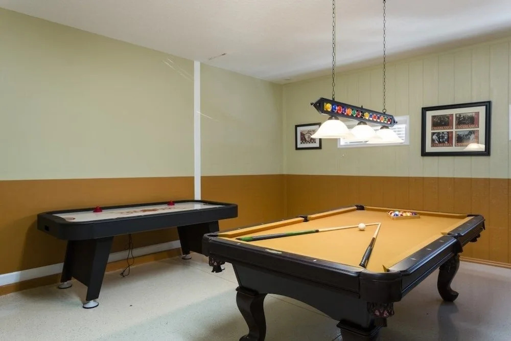 8-Bed Pool Home w/ Pool, Spa, Loft, Game Rm -1424 home