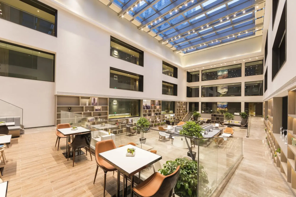 Atour Hotel Zhengzhou CBD Zhongzhou Avenue