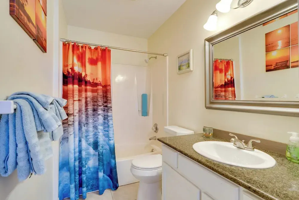 Panama City Townhome w/ Balcony, Water Views!