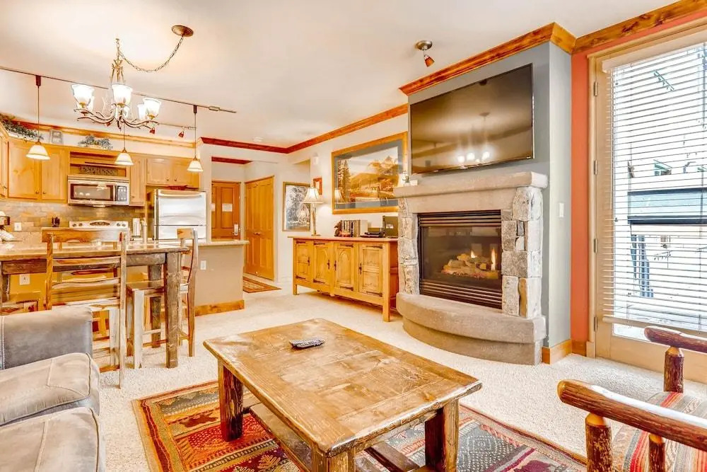 Updated 1br Premier  At Black Bear Lodge- Kids Ski Free 1 Bedroom Condo by RedAwning