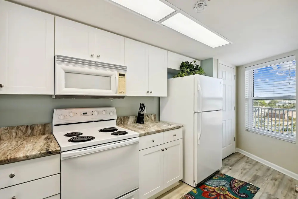 Seacrest 511 is a Gulf side 2 BR on Okaloosa Island by RedAwning