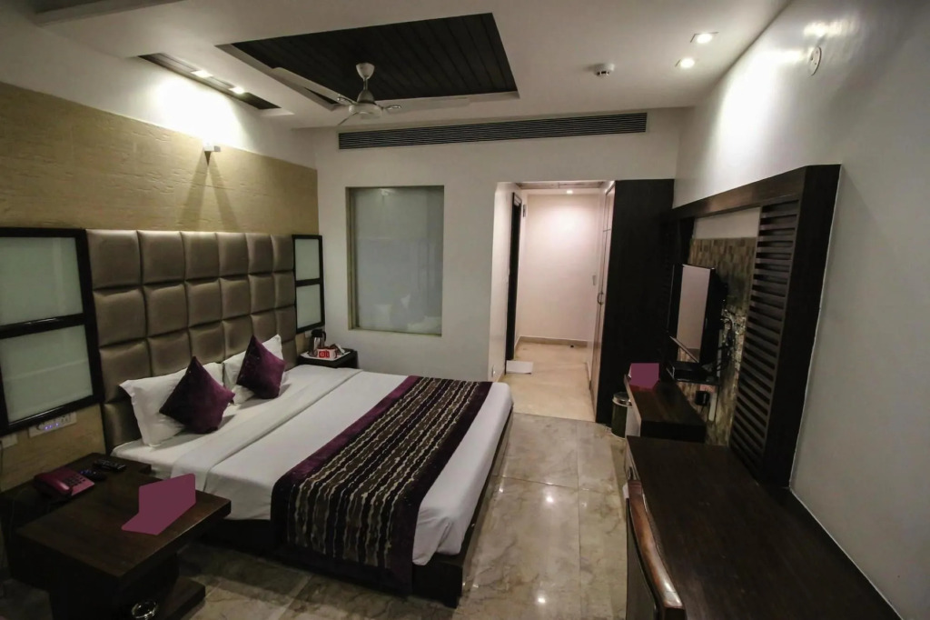 Hotel Emerald
