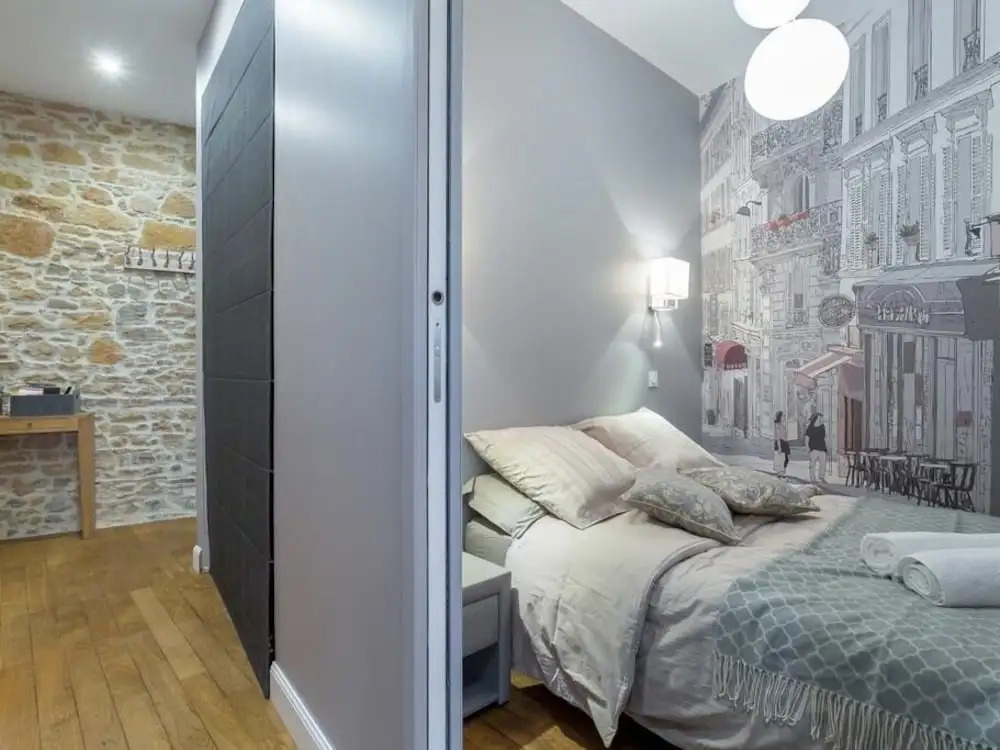 Host Inn Lyon
